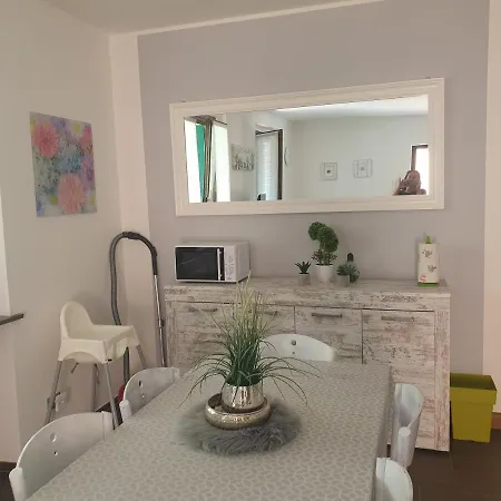 Super Rose Apartment Lazise Exterior photo