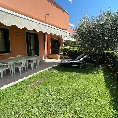 Super Rose Apartment Lazise Exterior photo
